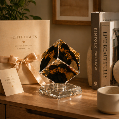THE PETITE LIGHTS CUBE